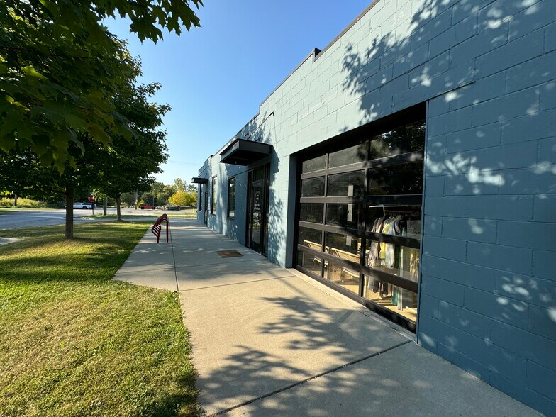 More Photos Of 8080 Grand St, Dexter Auto Repair For Sale