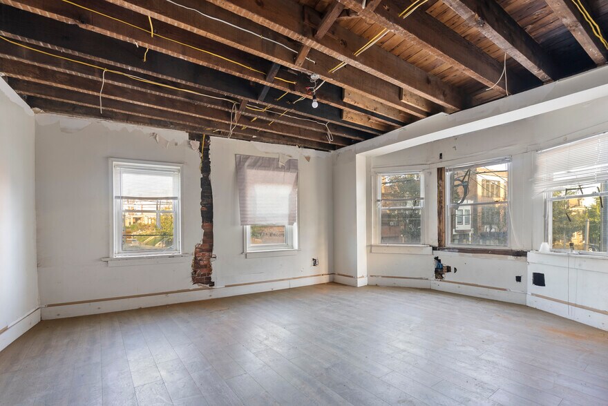 More Photos Of 6200 Germantown Ave, Philadelphia Multifamily For Sale