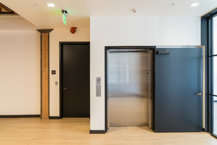 More Photos Of 510-514 S Broadway, Los Angeles Office For Sale