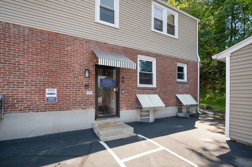 More Photos Of 15 Thomas St, North Providence Freestanding For Sale