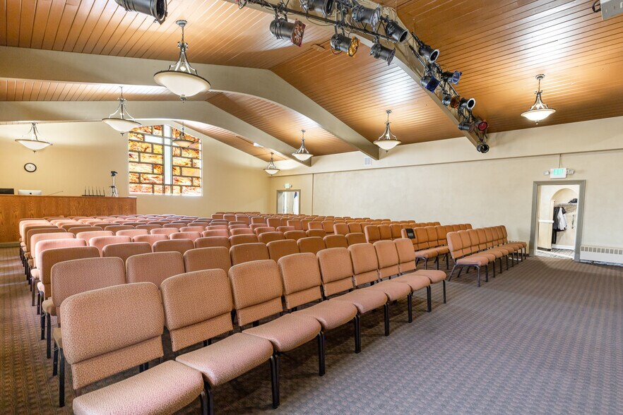 More Photos Of 939 S Wisconsin St, Hobart Religious Facility For Sale