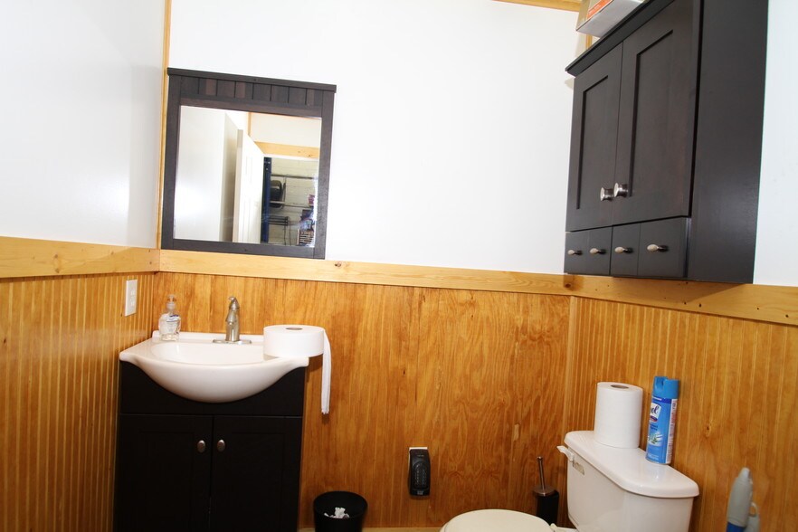 More Photos Of 2140 Conway Wallrose Rd, Freedom Auto Repair For Sale