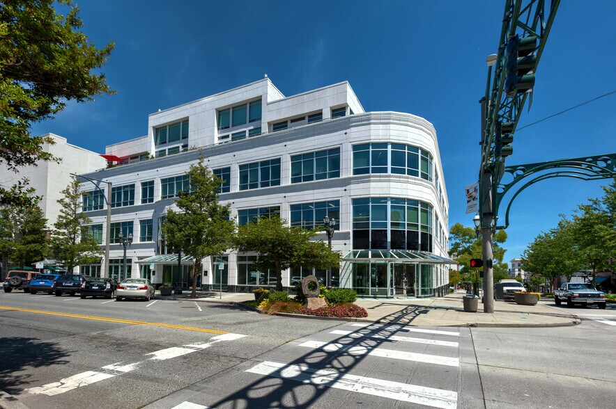 More Photos Of 2825 Colby Ave, Everett Office For Lease