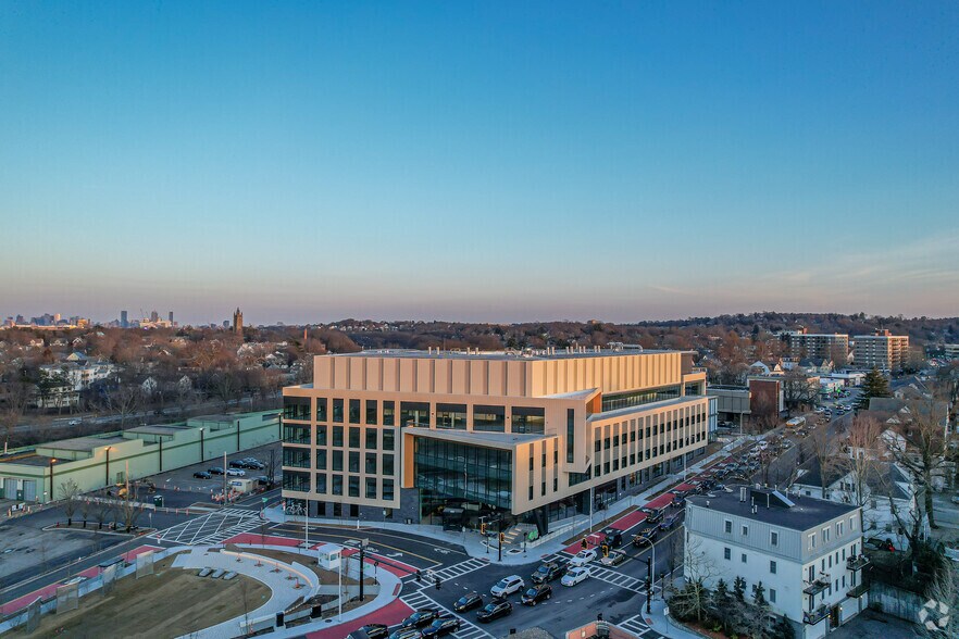 More Photos Of 66 Galen St, Watertown Office For Lease
