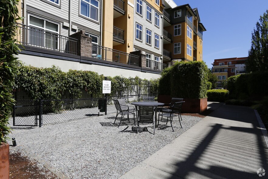 More Photos Of 11718 97th Ln NE, Kirkland Unknown For Sale