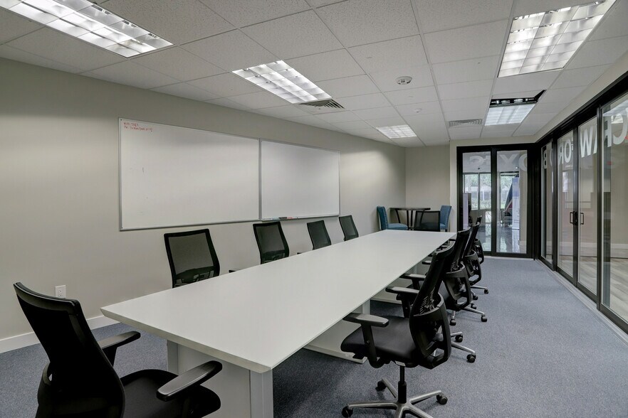 More Photos Of 5295 Hollister St, Houston Office For Sale
