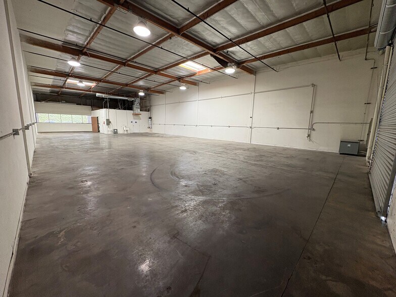 More Photos Of 949 N Cataract Ave, San Dimas Warehouse For Sale