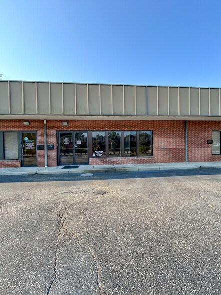 More Photos Of 2651 Cameron St, Mobile Office Residential For Lease