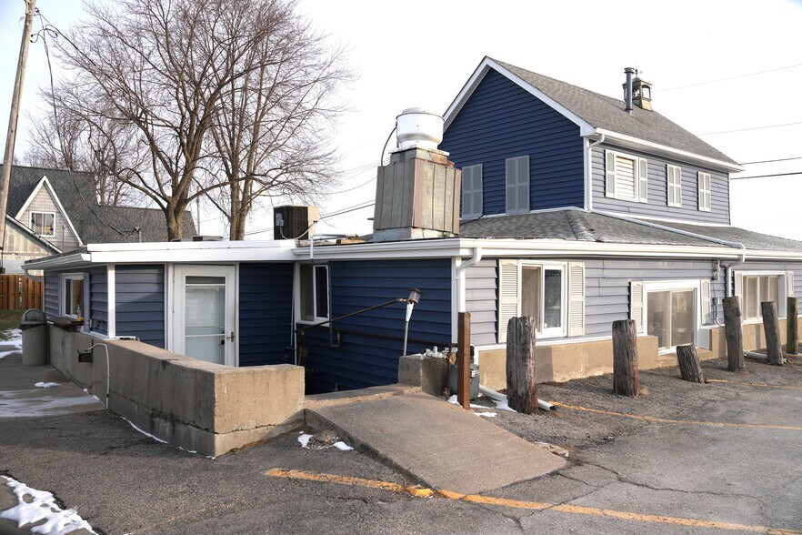 More Photos Of 7707 Dyke Rd, Fair Haven Sports And Entertainment For Sale