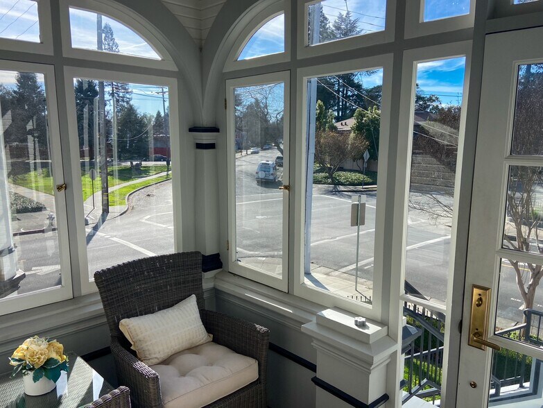 More Photos Of 700 Franklin St, Napa Office For Lease