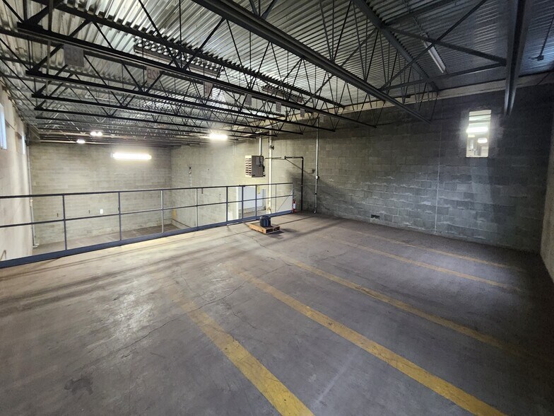 More Photos Of 1810 Kosmina Rd, Vernon Manufacturing For Sale