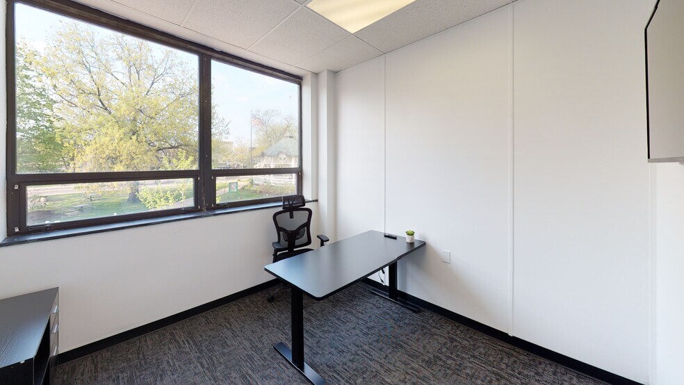 More Photos Of 35 N Park St, Mansfield Office For Sale