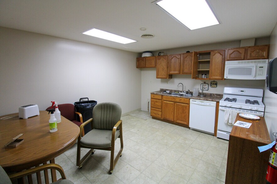 More Photos Of 7350 State Route 111, South Roxana Industrial For Sale