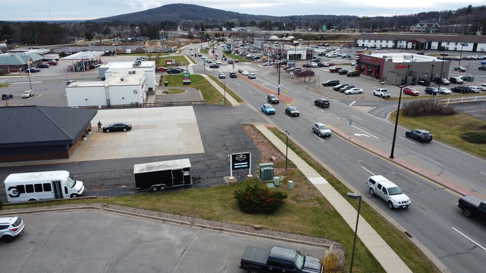 More Photos Of 225675 Rib Mountain Dr, Wausau Storefront For Lease