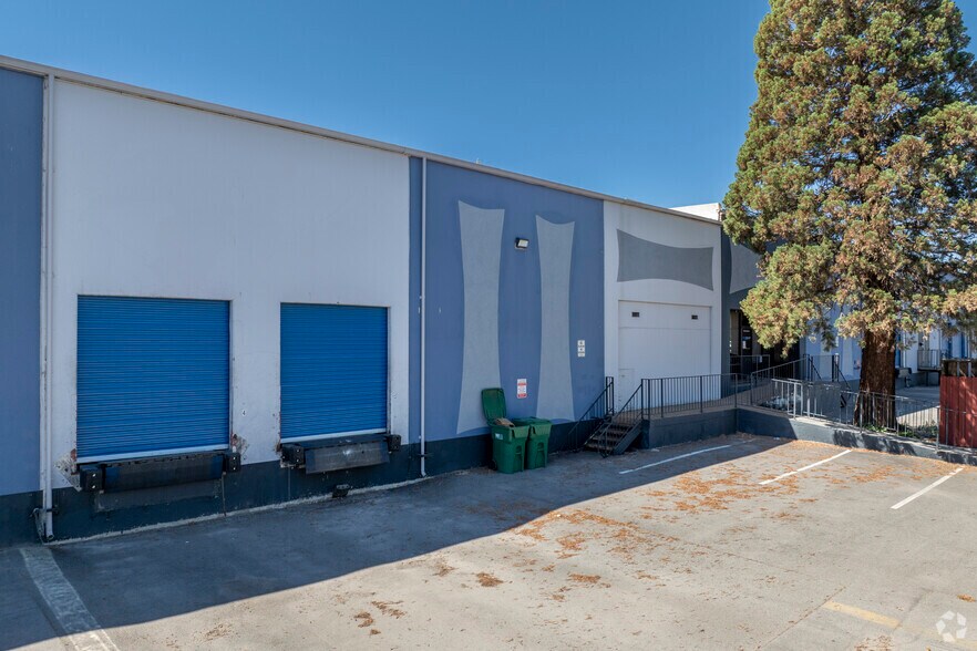 More Photos Of Deming Way and E Glendale Avenue, Sparks Warehouse For Lease