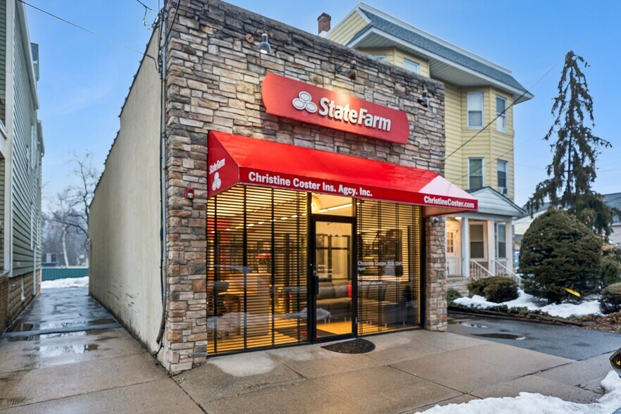 More Photos Of 499 Valley St, Maplewood Storefront Retail Residential For Sale