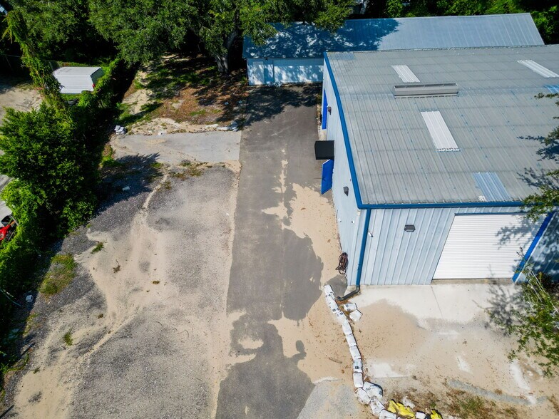 More Photos Of 112 N Mulrennan Rd, Valrico Warehouse For Sale
