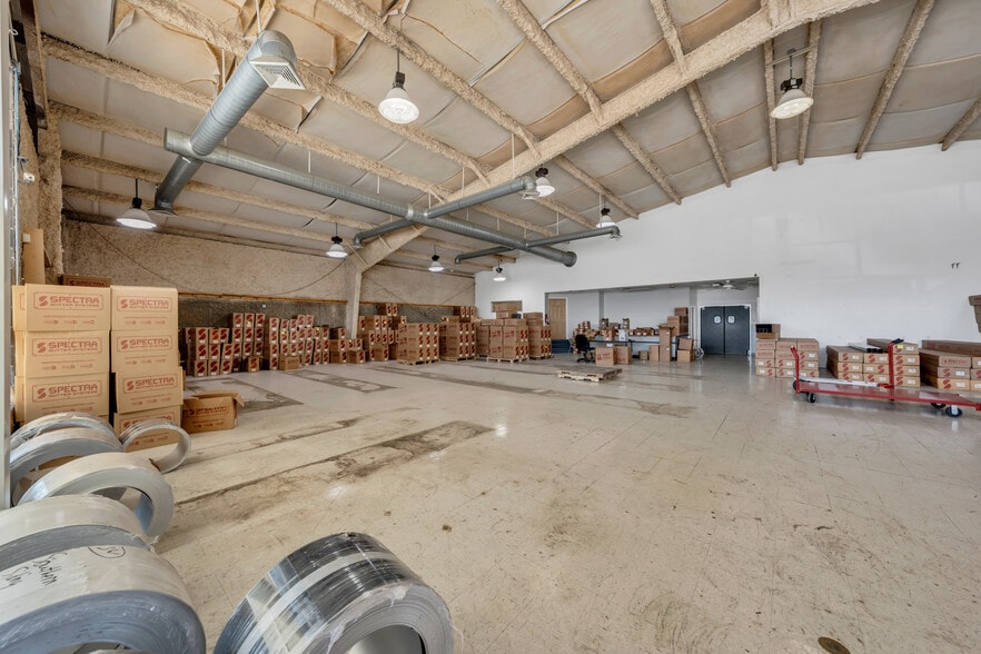 More Photos Of 25 Woodbury Hwy, Manchester Freestanding For Lease