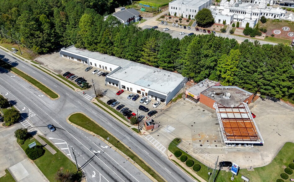 More Photos Of 565-595 Garden Walk Blvd, Atlanta Freestanding For Sale