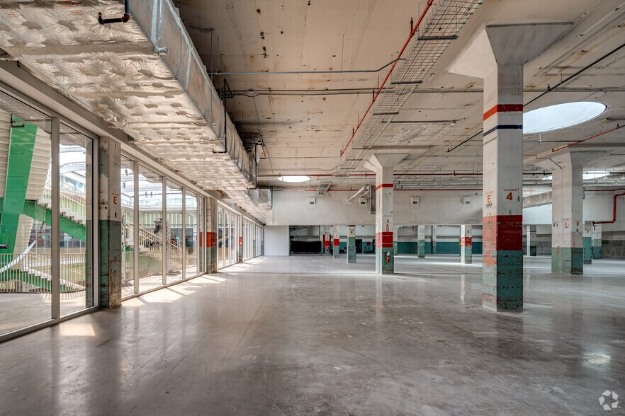 More Photos Of 401 Franklin St, Houston General Retail For Lease