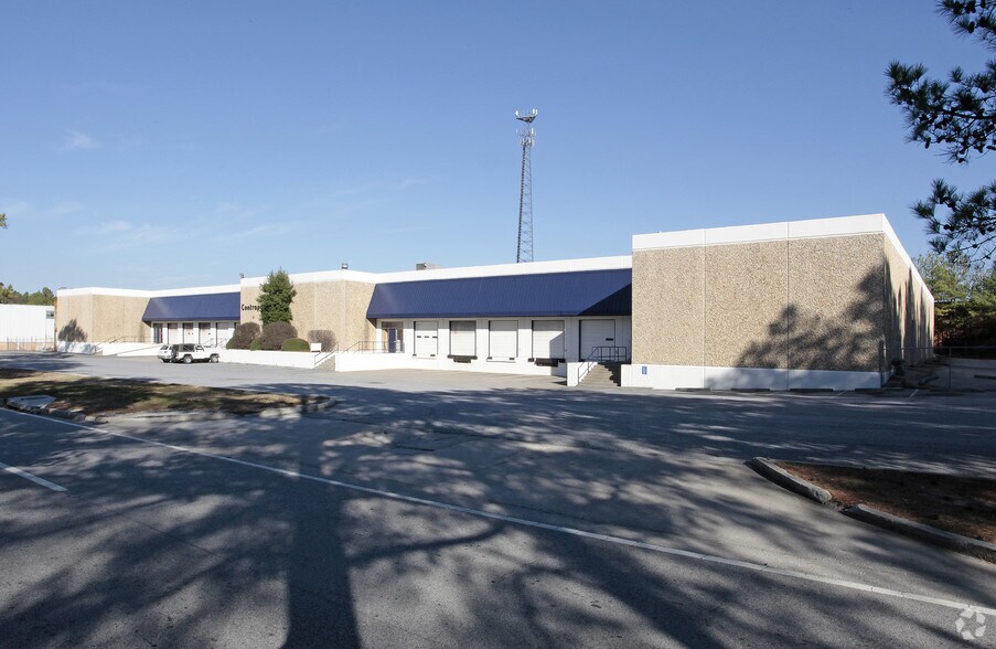 Primary Photo Of 675 Great Southwest Pky SW, Atlanta Unknown For Lease