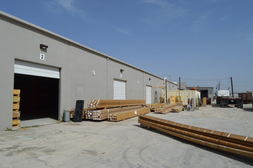 More Photos Of 5320 Rittiman Rd, San Antonio Manufacturing For Lease