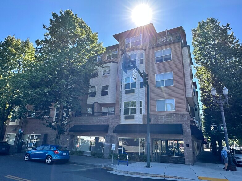 Primary Photo Of 1500 NE 15th Ave, Portland Apartments For Lease