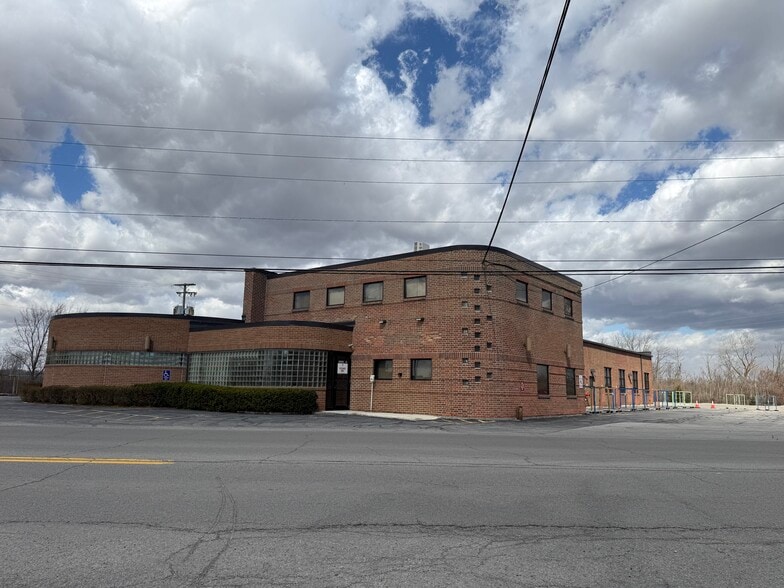 More Photos Of 900 Lima Ave, Findlay Warehouse For Sale
