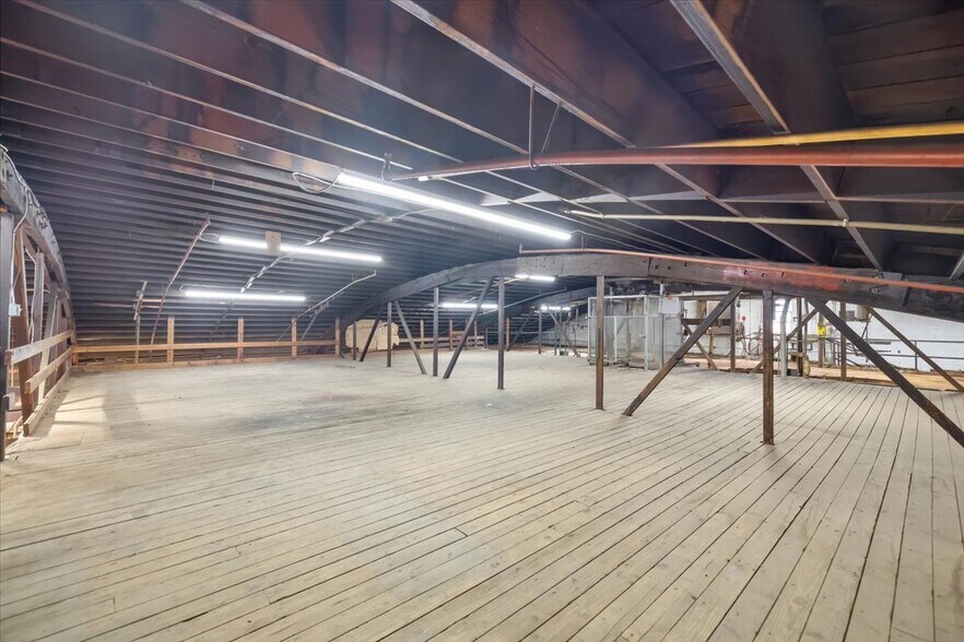 More Photos Of 15 Harold St, Westwood Manufacturing For Sale