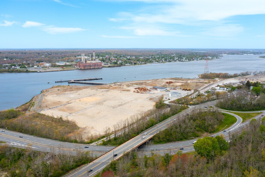 More Photos Of 1 New St, Fall River Land For Lease