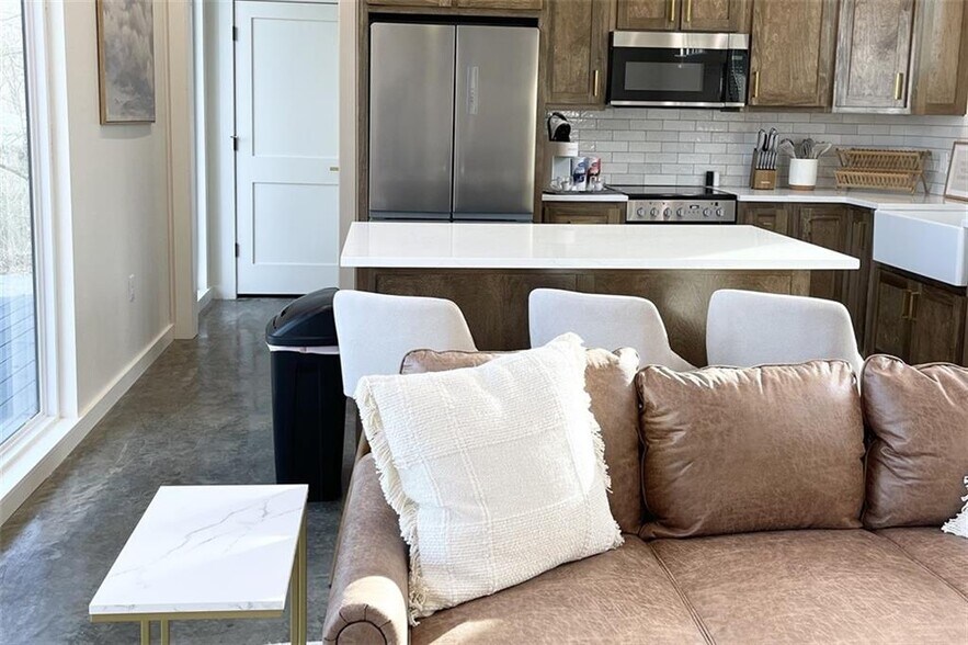 More Photos Of 17 Happy Place, Broken Bow Apartments For Sale