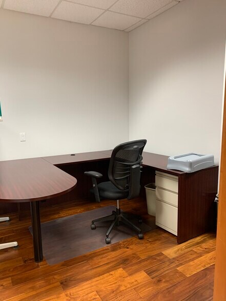 More Photos Of 1201 Vine St, Healdsburg Office For Lease