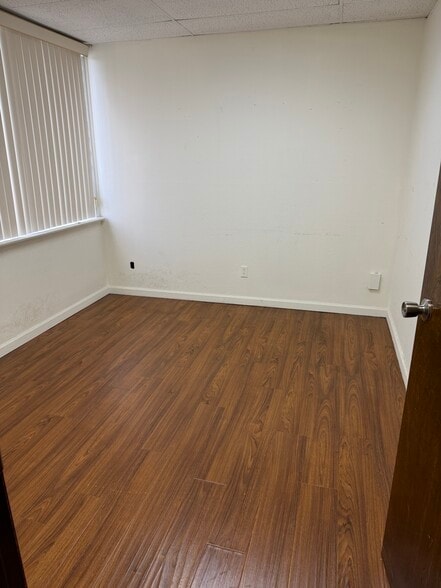 More Photos Of 12140 Artesia Blvd, Artesia Office For Lease
