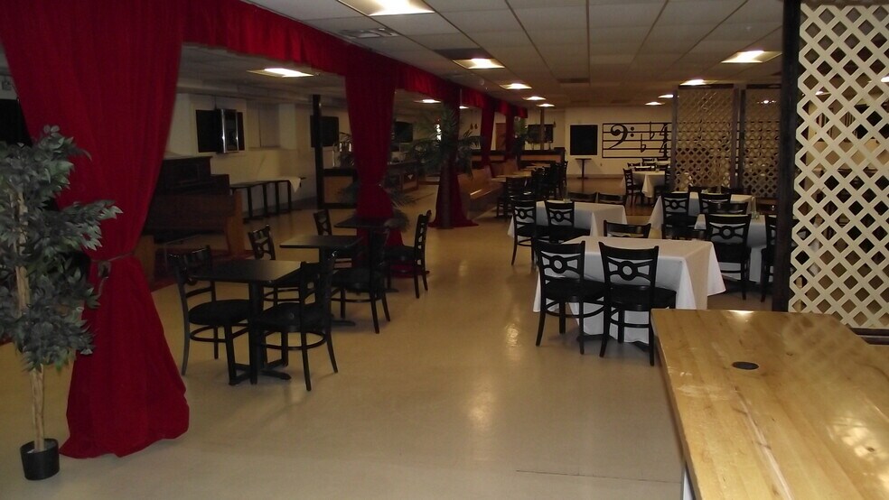 More Photos Of 820 Eastern Ave, Schenectady Religious Facility For Sale