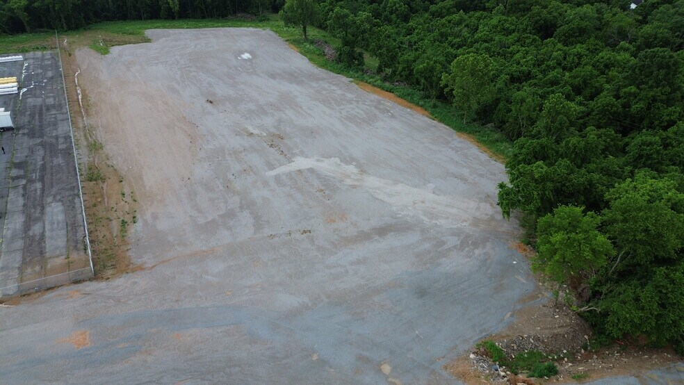 More Photos Of 981 Industrial Park Rd, Columbia Land For Lease
