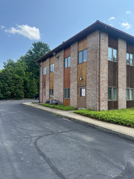 More Photos Of 410 W State St, Mertztown Medical For Sale