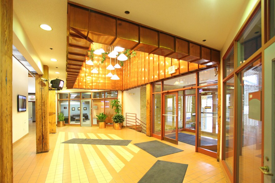 More Photos Of 333 N Washington Ave, Minneapolis Loft Creative Space For Lease