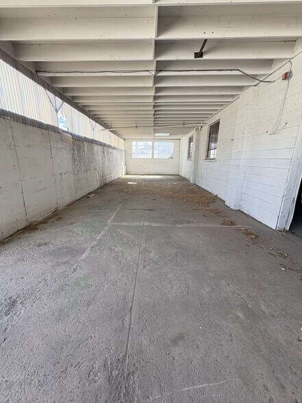 More Photos Of 2000-2010 S Cherokee St, Denver Warehouse For Lease