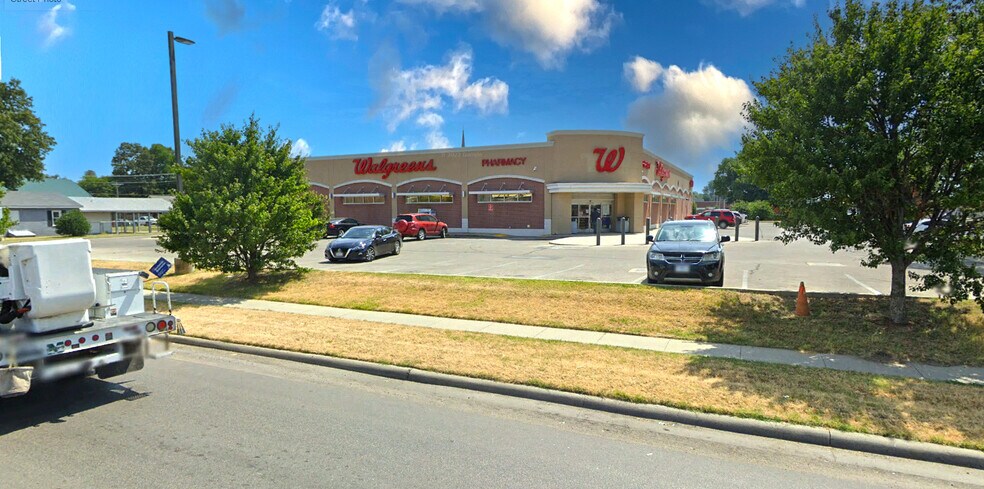 Primary Photo Of 310 W Main St, Malden General Retail For Lease