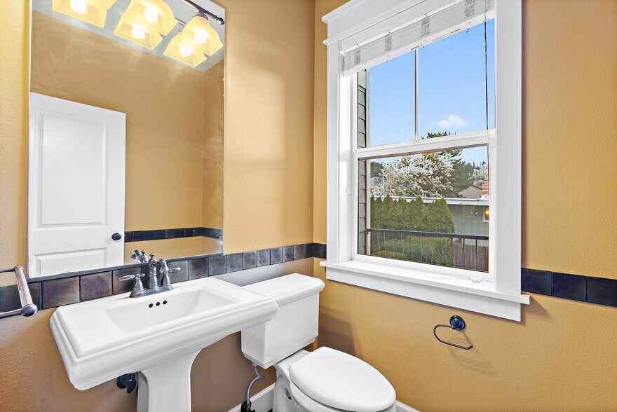 More Photos Of 9414 SE Causey Ave, Happy Valley Apartments For Sale