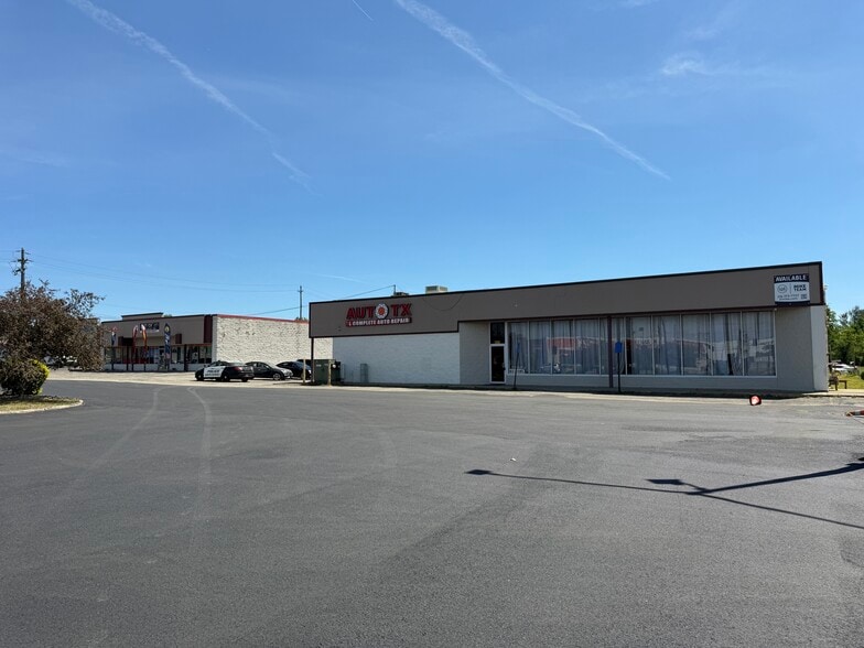 More Photos Of 4635 Northfield Rd, Cleveland Freestanding For Lease