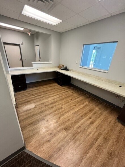 More Photos Of 113 Barton Creek Ct, Columbia Medical For Lease