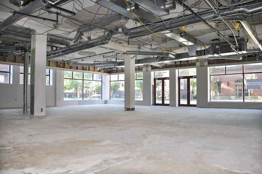 More Photos Of 324 E New York St, Indianapolis Office For Lease