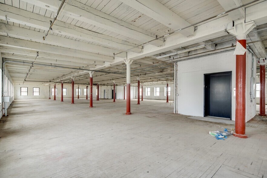 More Photos Of 780 E 135th St, Bronx Warehouse For Sale