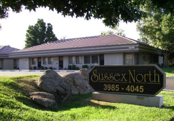 Primary Photo Of 4041 N Fresno St, Fresno Office For Lease