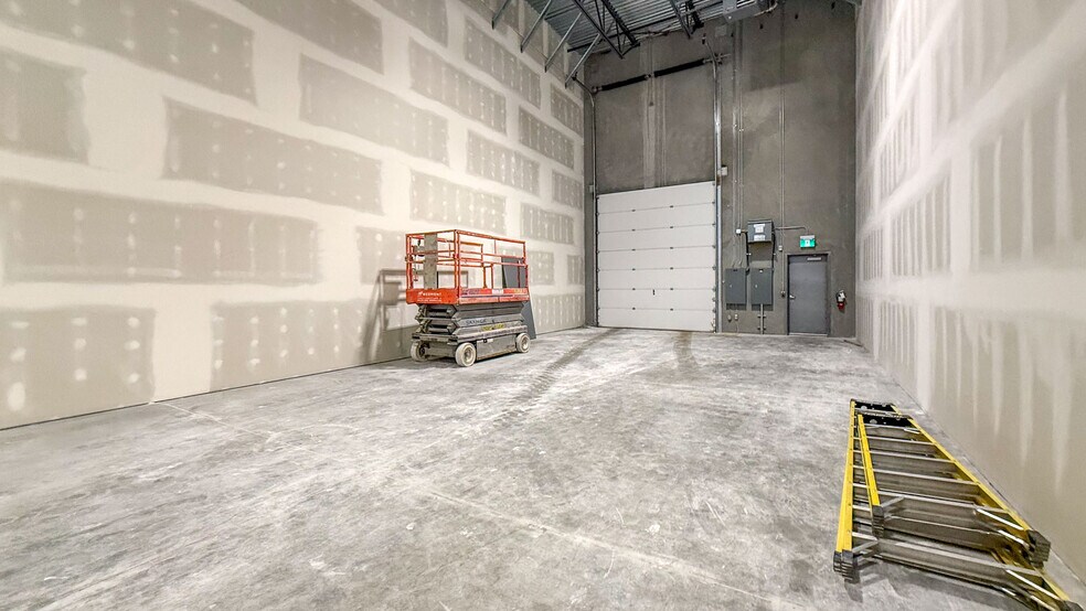 More Photos Of 3240 48 Av, Vernon Unknown For Lease