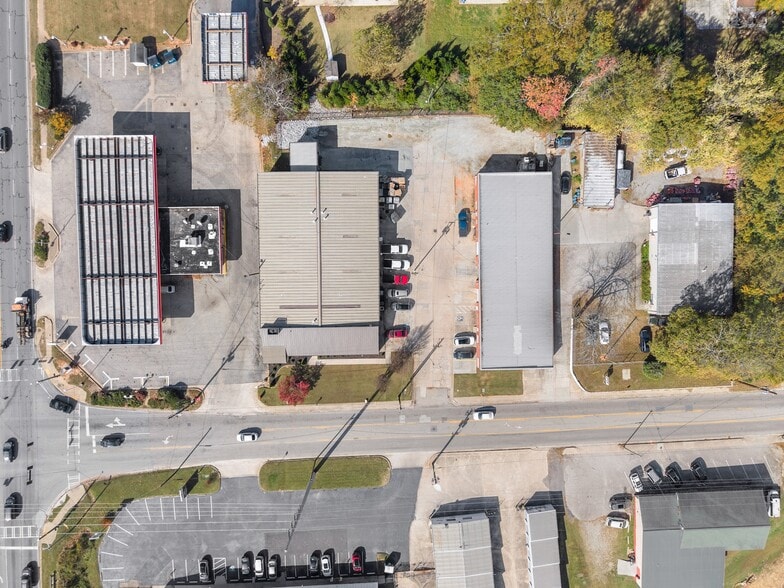 More Photos Of 636 Industrial Blvd, Gainesville Warehouse For Sale