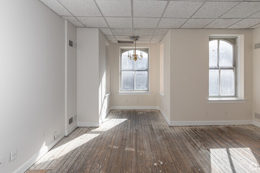More Photos Of 471-473 H St NW, Washington Office Residential For Sale