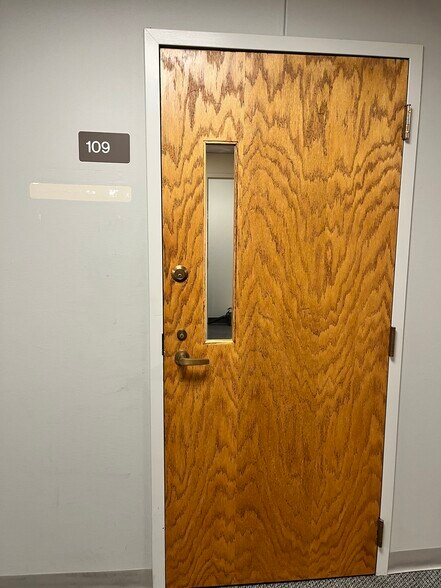 More Photos Of 20 Hope Ave, Waltham Medical For Lease