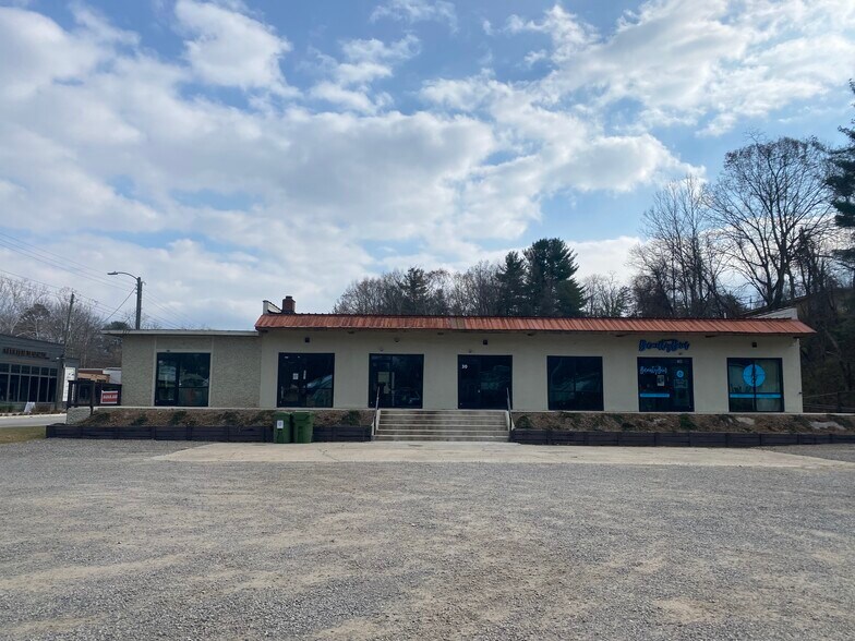 More Photos Of 117 Sweeten Creek Rd, Asheville Freestanding For Lease